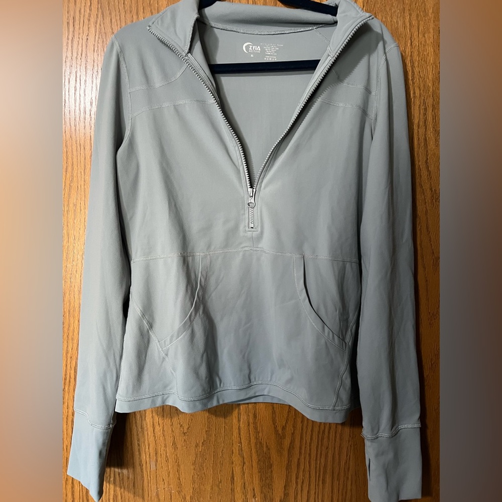 Ziya zip up